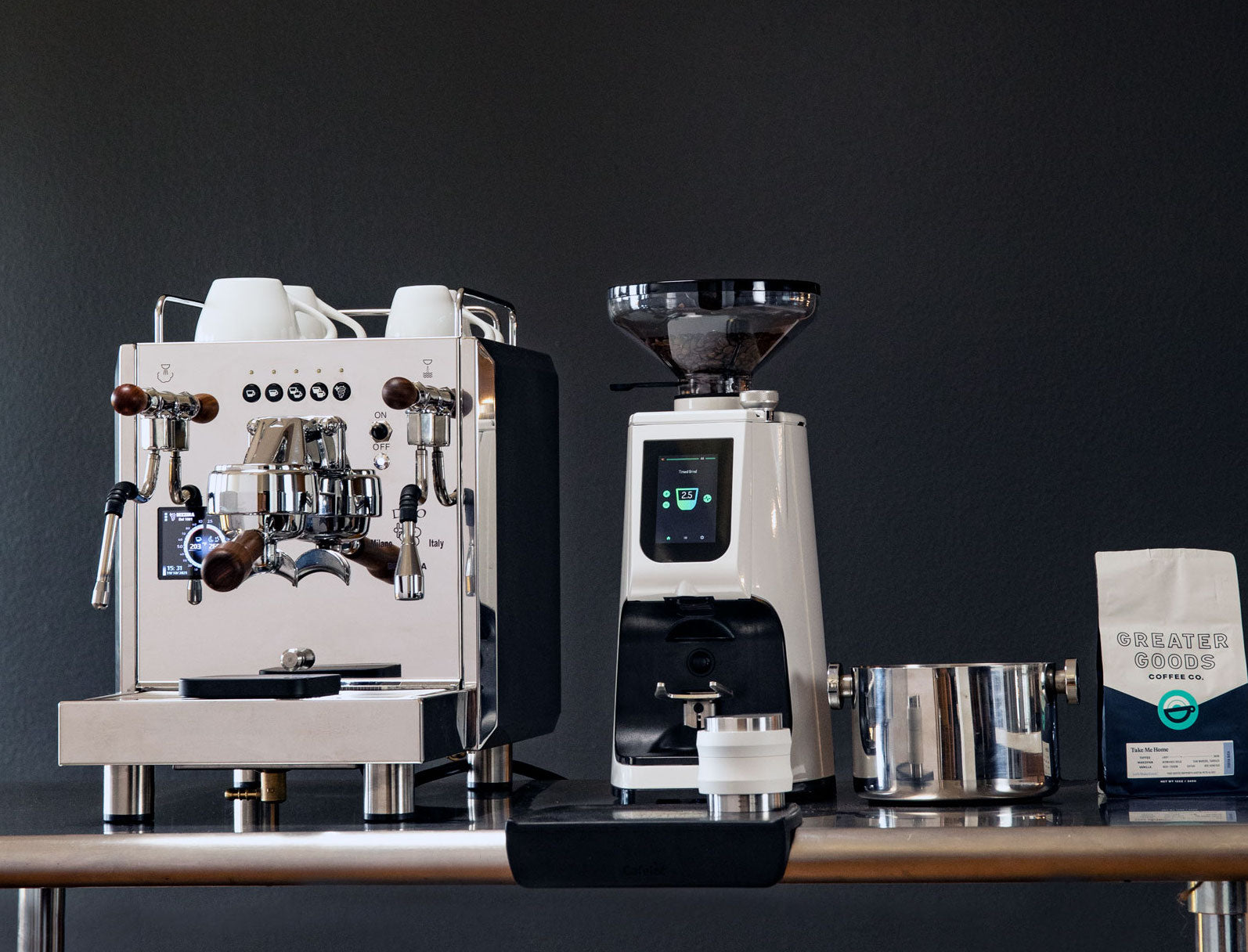 Bezzera Duo DE espresso machine with the LUCCA Atom 75 espresso grinder in white