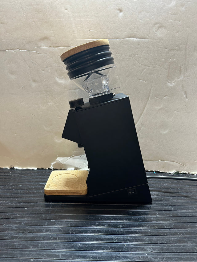 Open Box Eureka Oro Mignon Single Dose Black (3313)