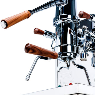 Profitec Pro 800 vs. La Marzocco Leva