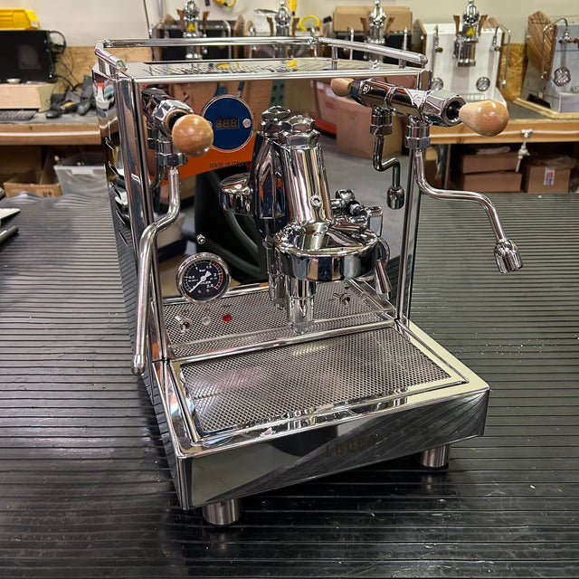 *Portland Pickup* Certified Pre-Owned LUCCA M58 (3182)