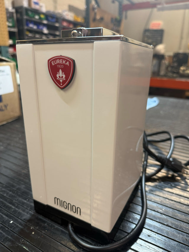 Open Box Eureka Mignon Specialita White (8737)