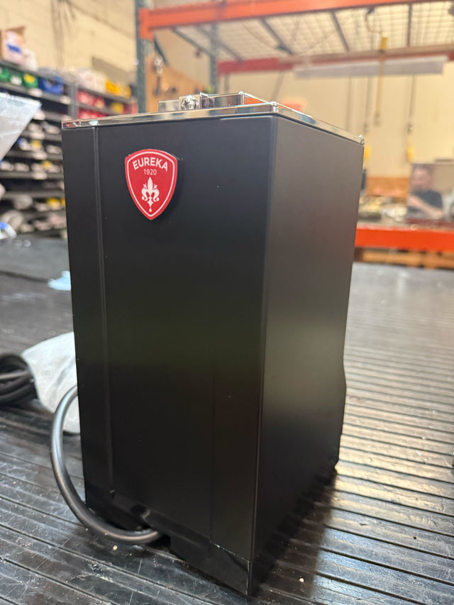 Open Box Eureka Mignon Zero Black (2360)