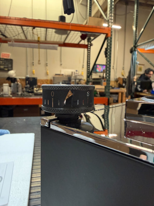 Open Box Eureka Mignon Zero Black (2360)