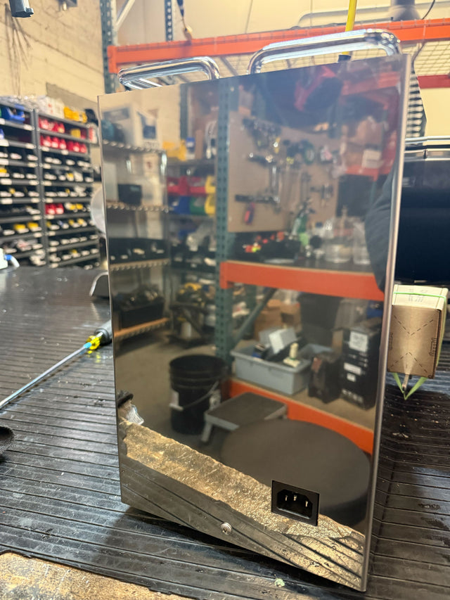 *LOCAL PICK UP ONLY* Open Box Lucca Solo W/ FC Walnut (6276)