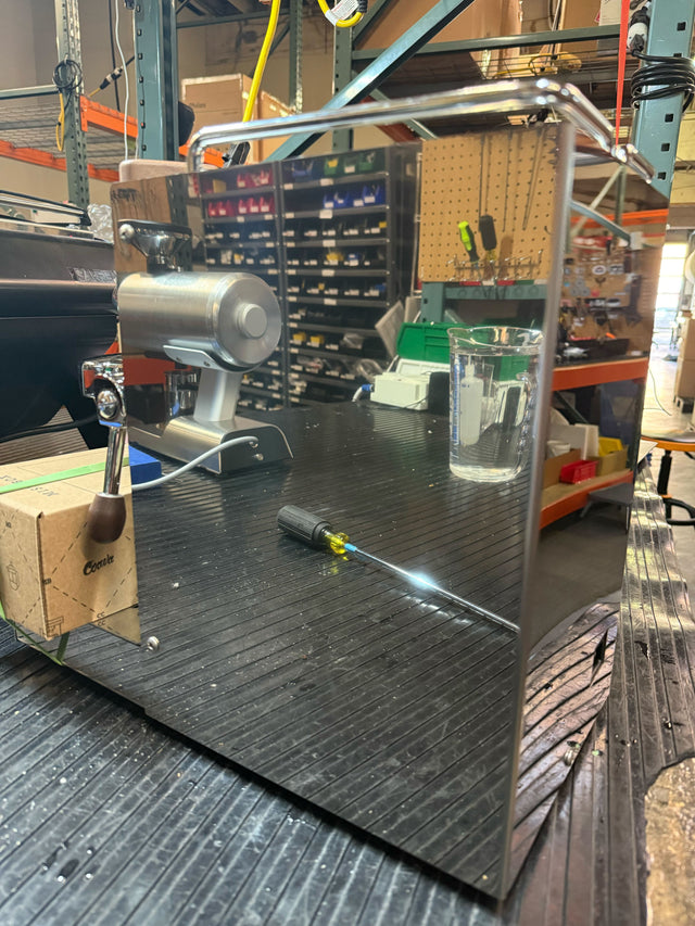 *LOCAL PICK UP ONLY* Open Box Lucca Solo W/ FC Walnut (6276)