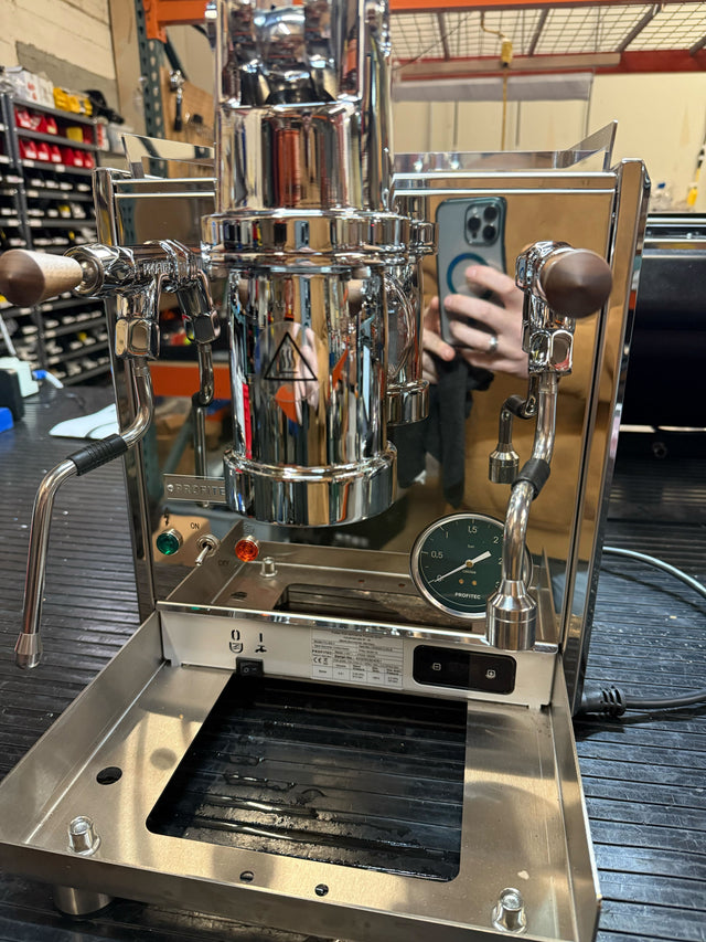 Open Box Profitec Pro 800 (4051)