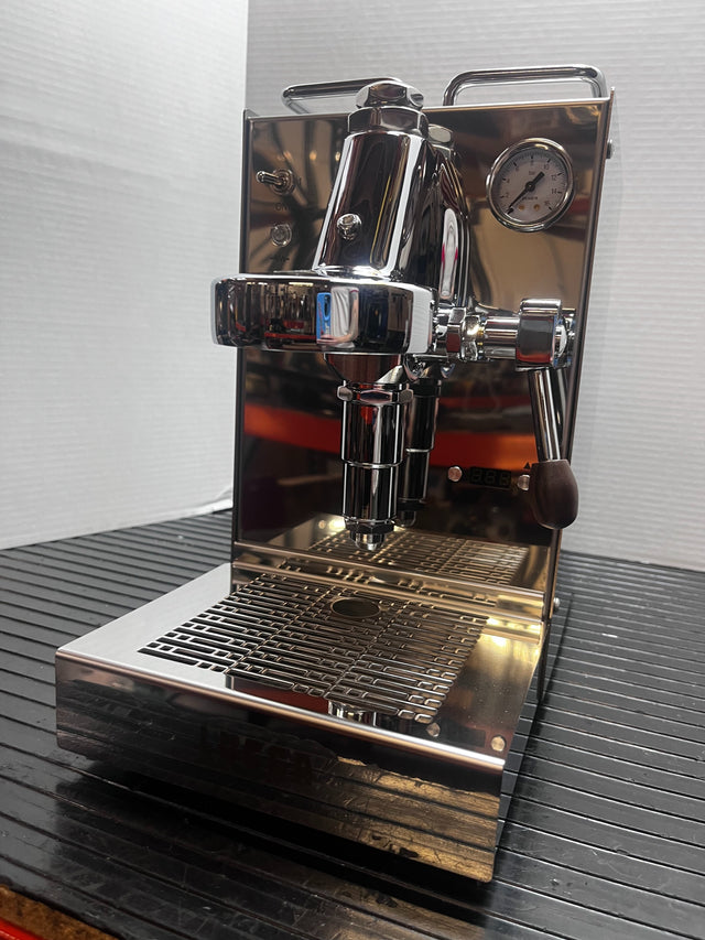 Open Box Lucca Solo (3806)