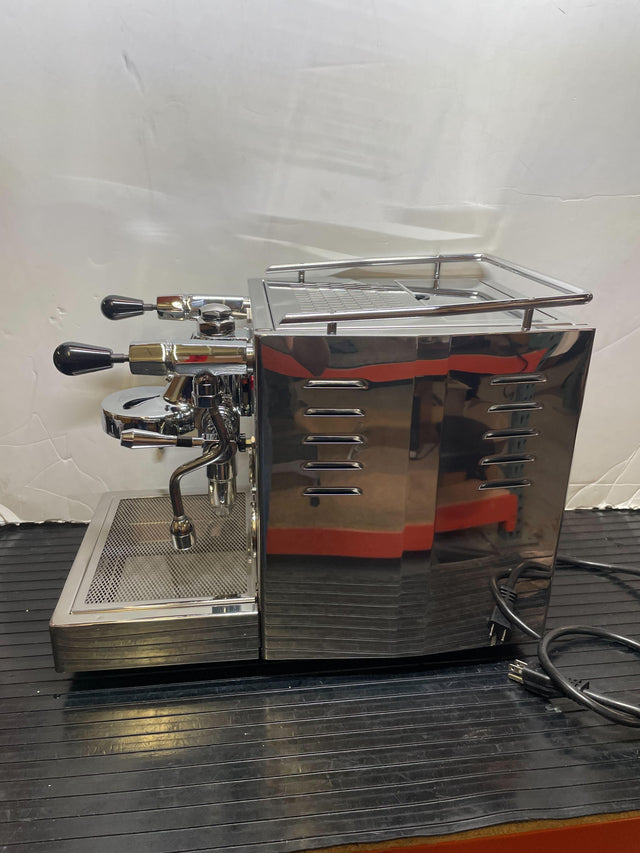 Open Box LUCCA X58 (4348)