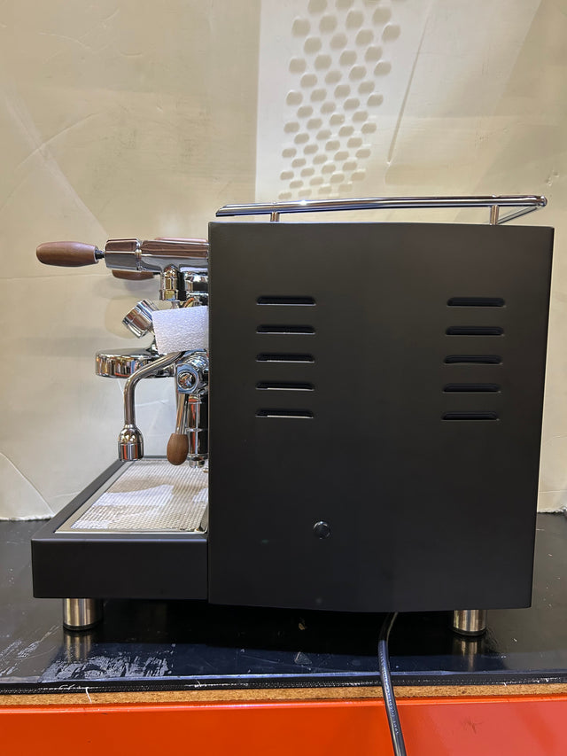 Open Box LUCCA M58 w/ Flow Control (8527)