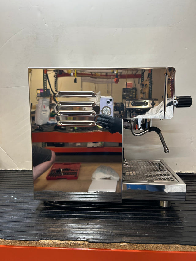 Open Box Profitec Pro 300 (2748)