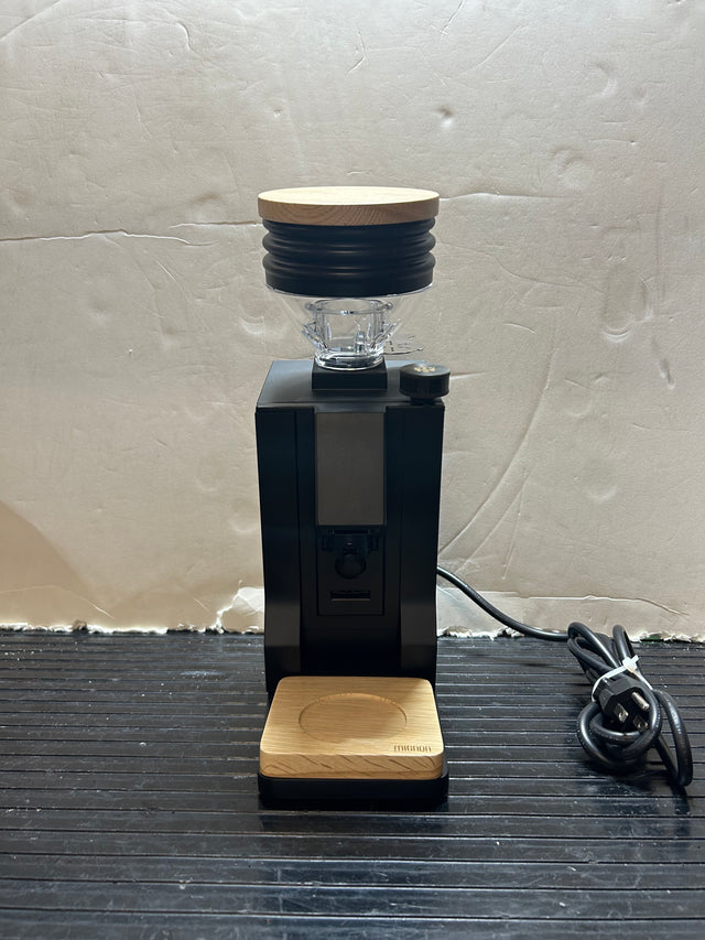 Open Box Eureka Oro Mignon Single Dose Black (3313)