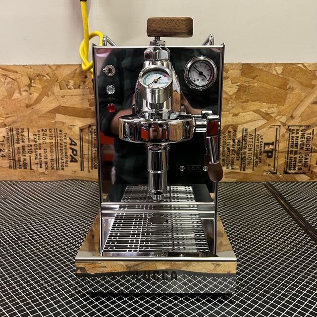 Open Box LUCCA Solo w/ Flow Control (6996)