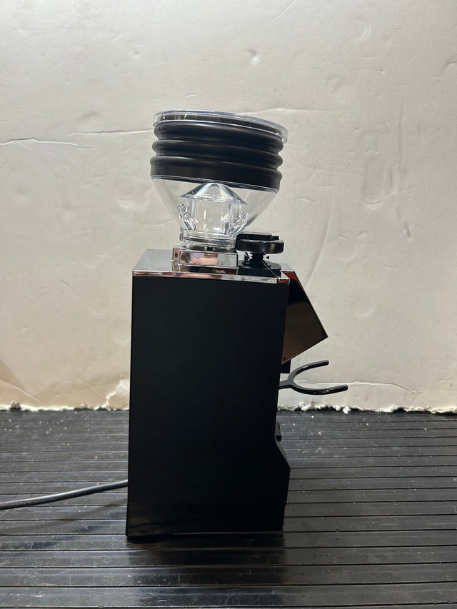 Open Box Eureka Mignon Zero 65 AP Black (1166)