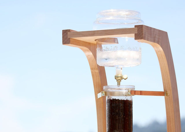 Filter Cold Brew Tower Maple, Clive Coffee - Lifestyle