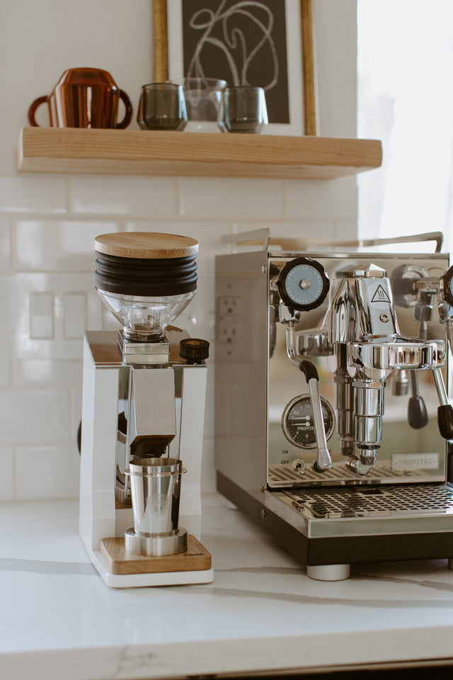 Eureka Oro Mignon Single Dose Espresso Grinder with the Profitec Pro 400 Espresso Machine
